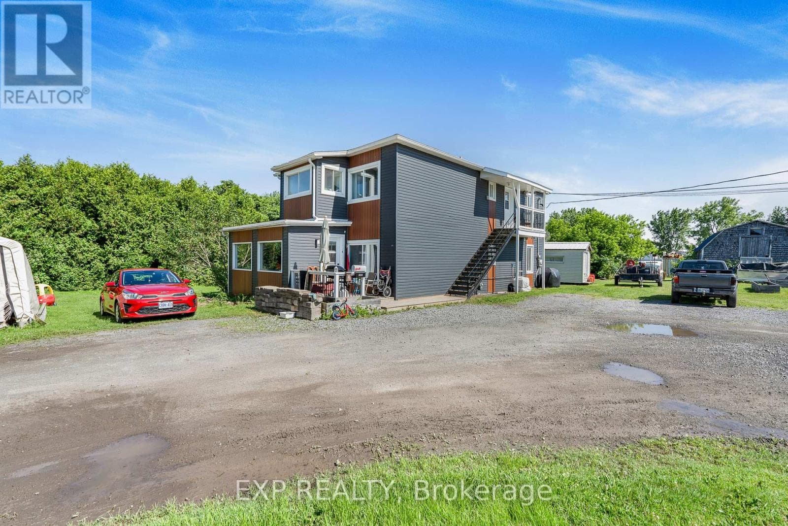 309-313 FRONT ROAD photo 2