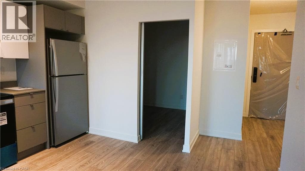 3200 DAKOTA Common Unit# B705 photo 5