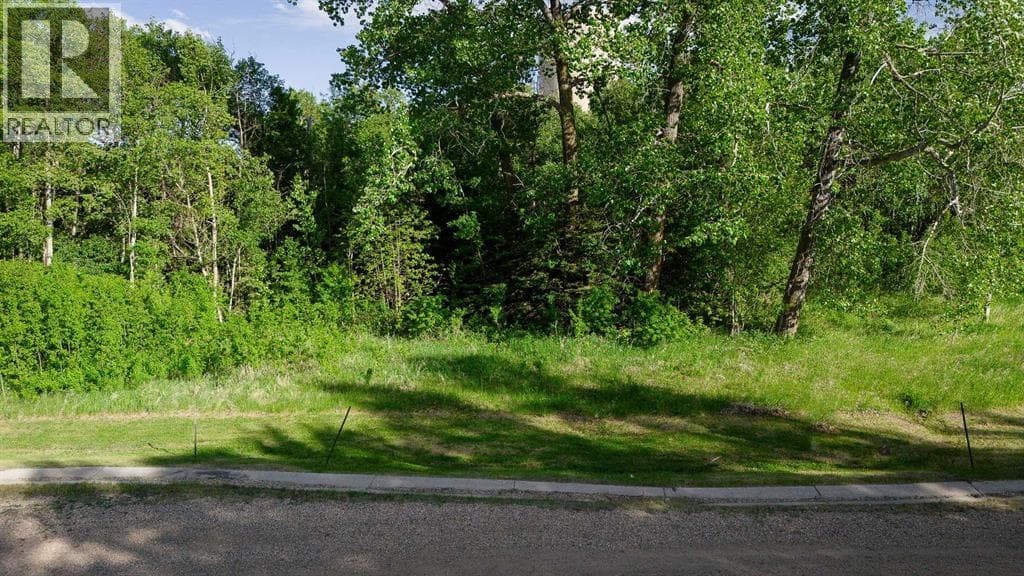 Lot 5 44 Avenue Close — photo 4