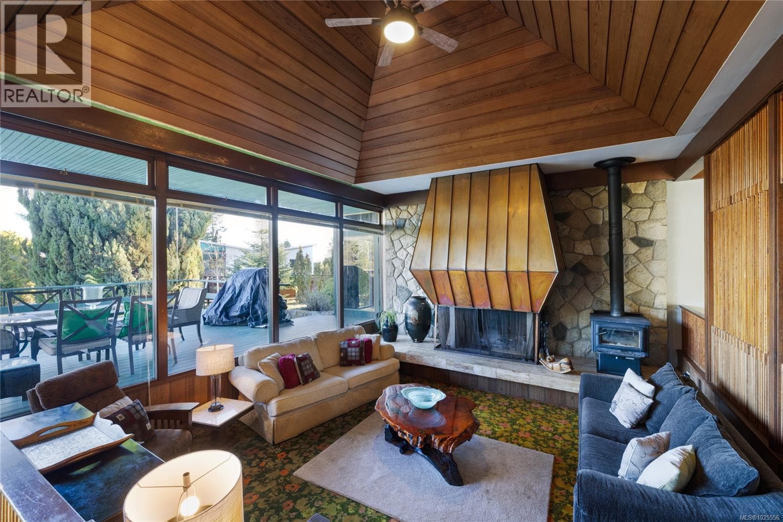 160 Kopina Dr photo 6