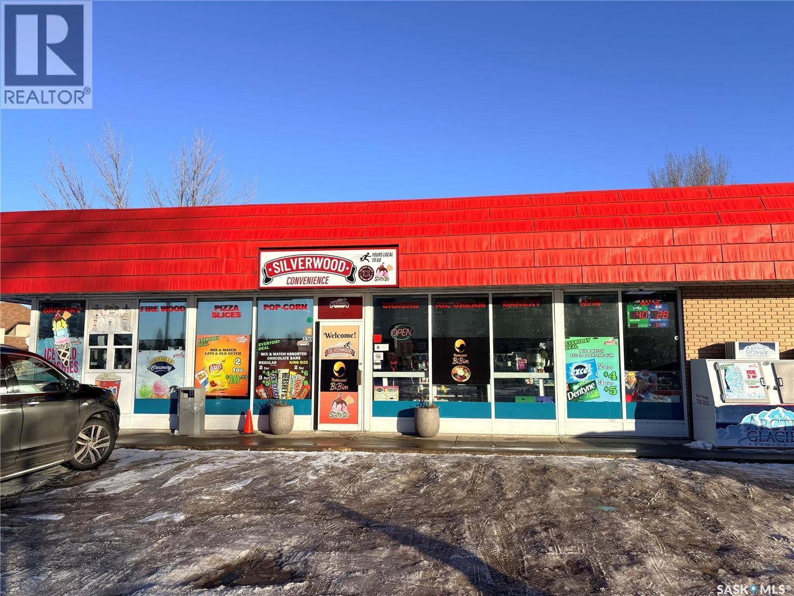 330 Silverwood ROAD
