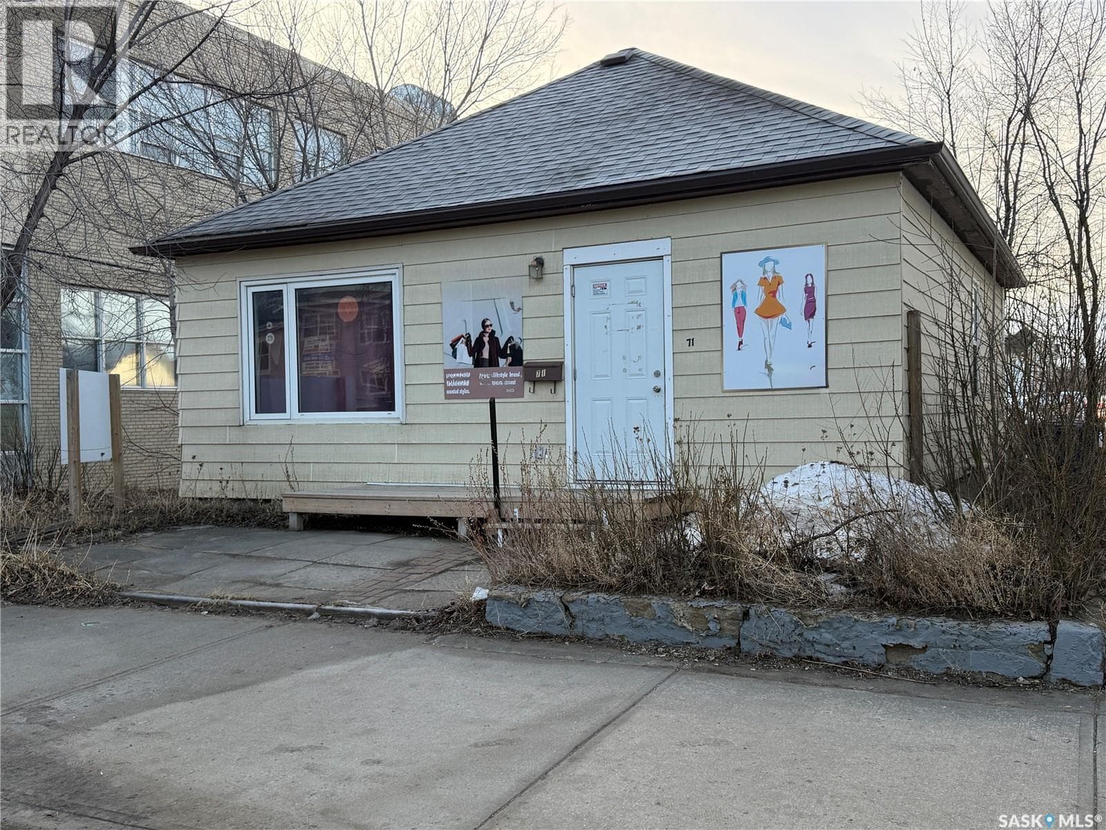 71 Ross STREET W — photo 2