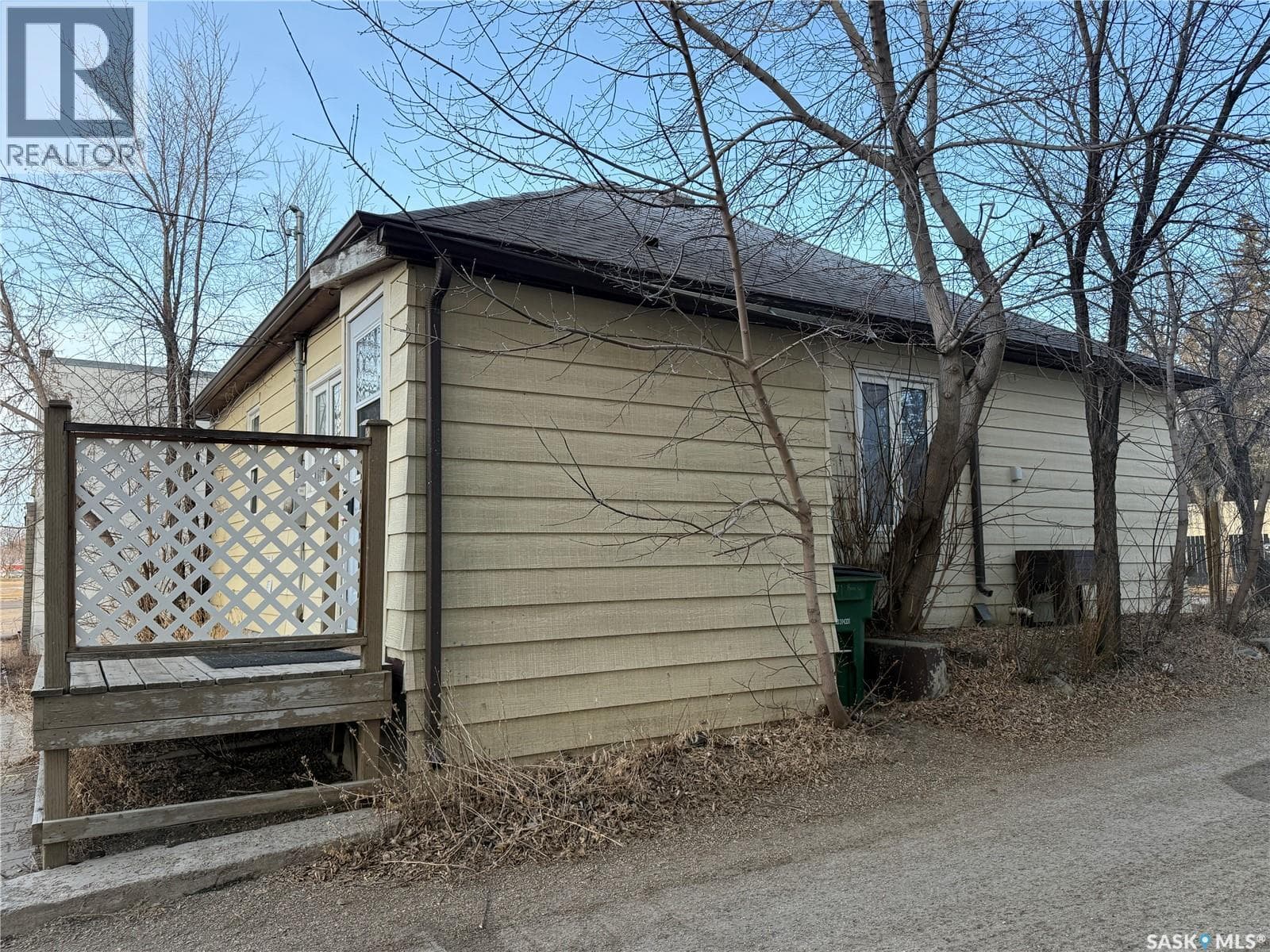71 Ross STREET W — photo 3