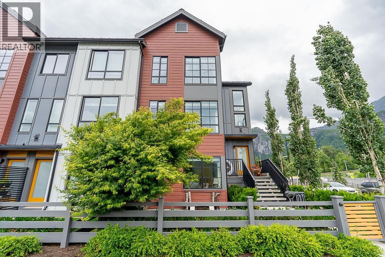 4 bed 4 bath single family at 37981 HELM WAY — $1,288,000