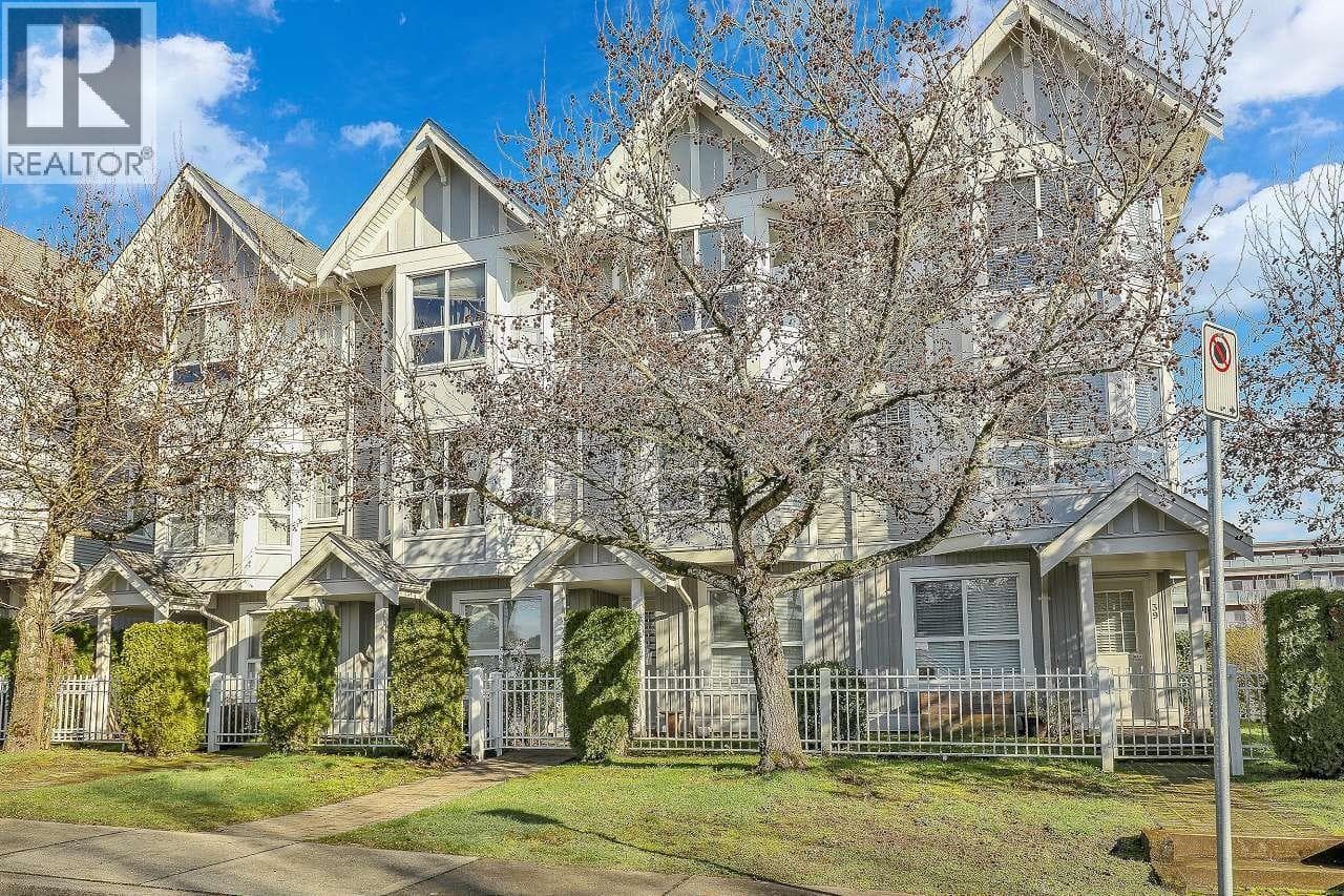 40 7370 STRIDE AVENUE photo 3