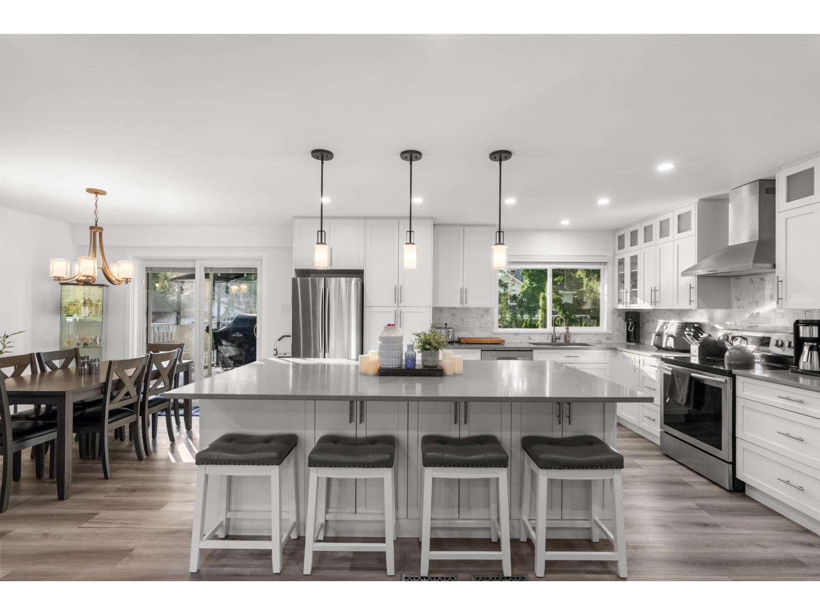 20754 39A AVENUE photo 2