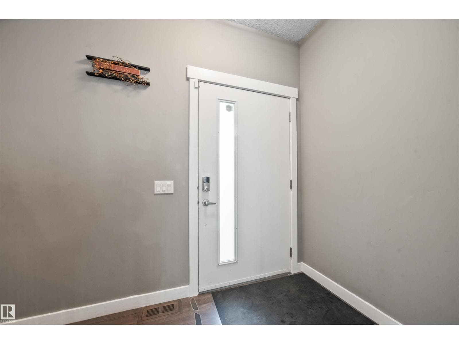 20641 97A AV NW photo 3
