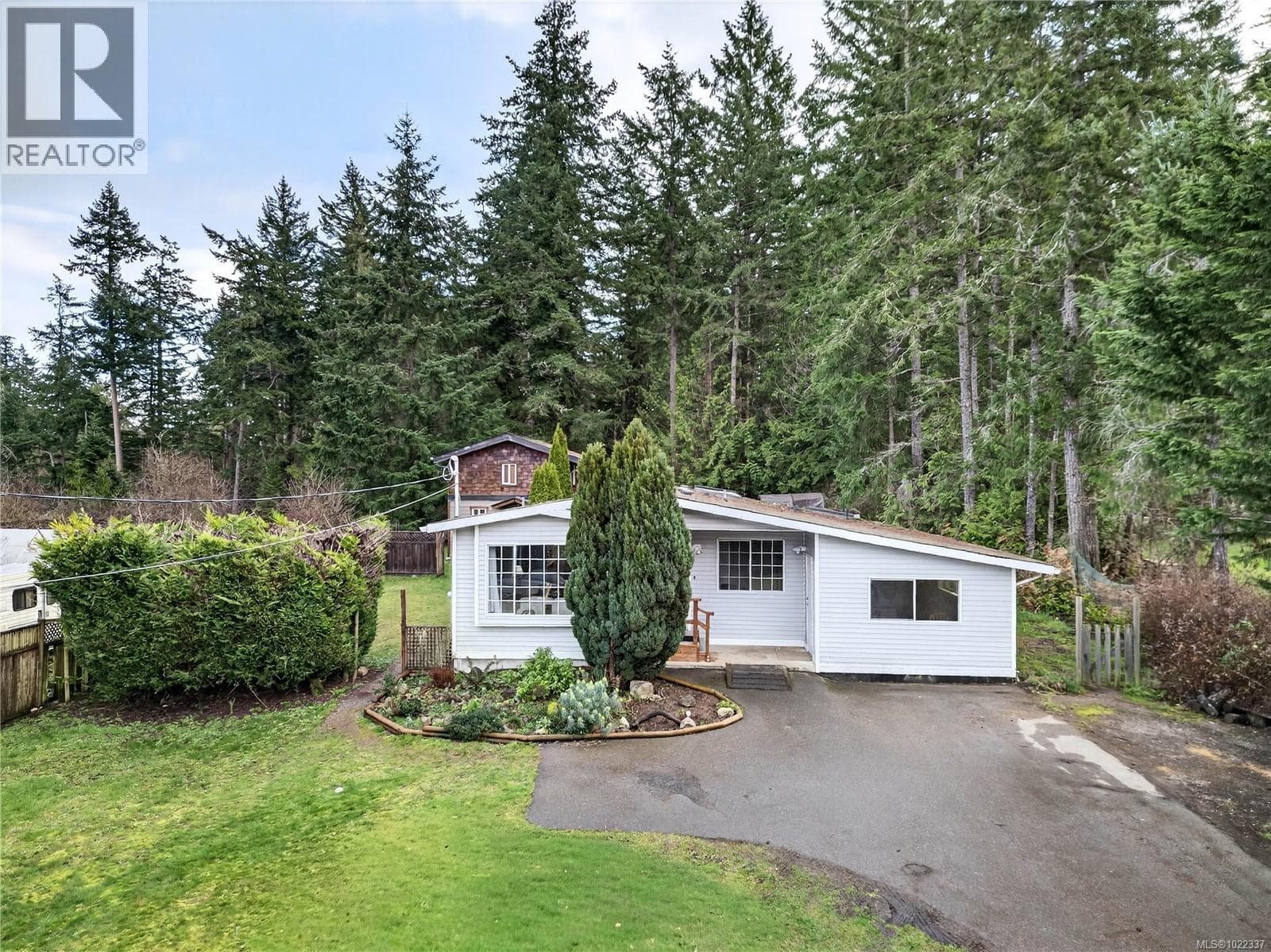 183 Maliview Dr photo 4