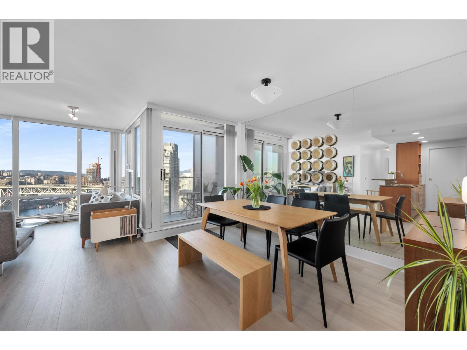 2 bed 2 bath single family at 2105 455 BEACH CRESCENT — $1,475,000