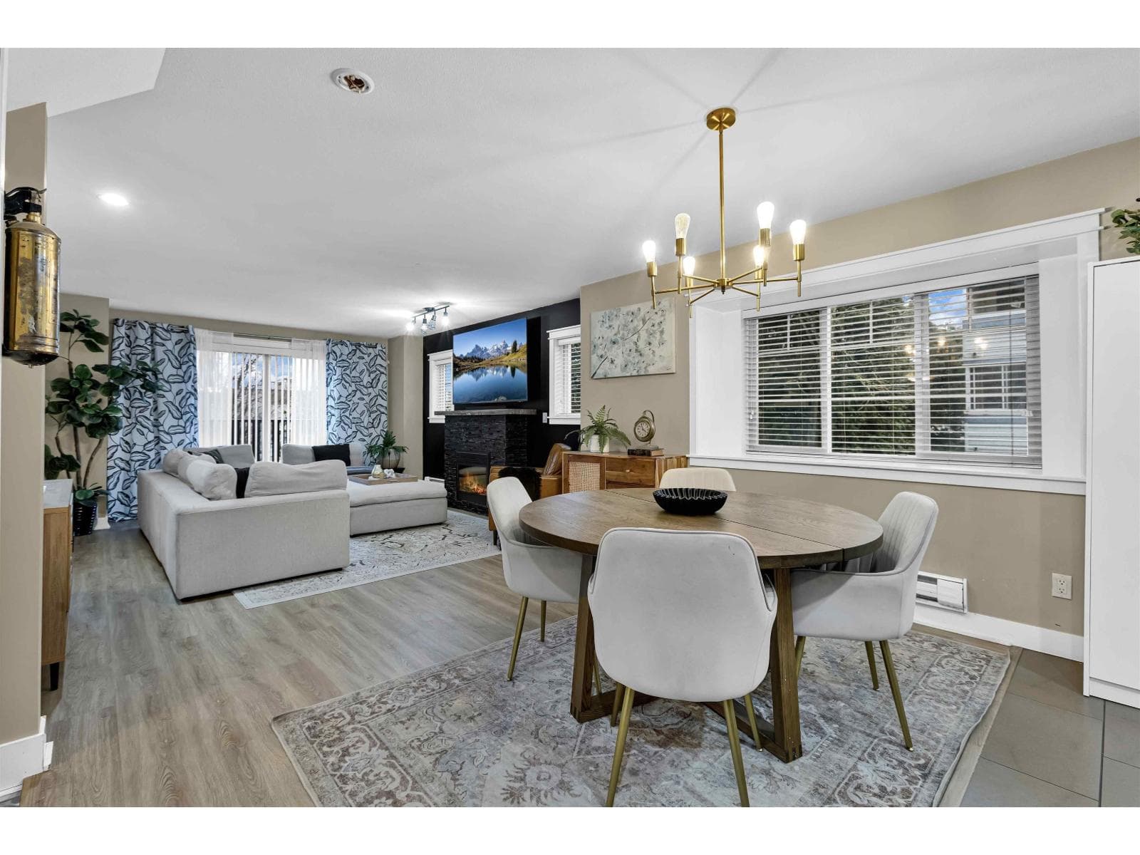 101 13368 72 AVENUE photo 5