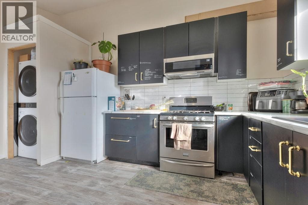 1745 Hollywood Road S photo 3