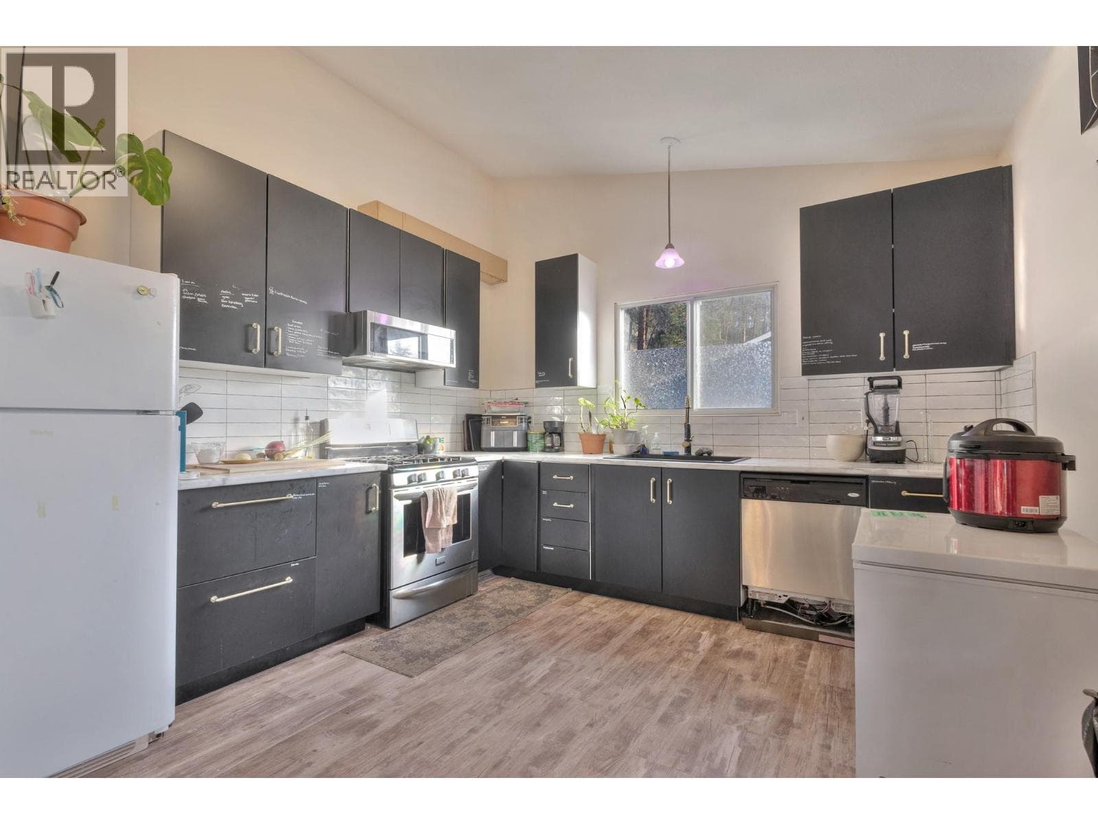 1745 Hollywood Road S photo 4