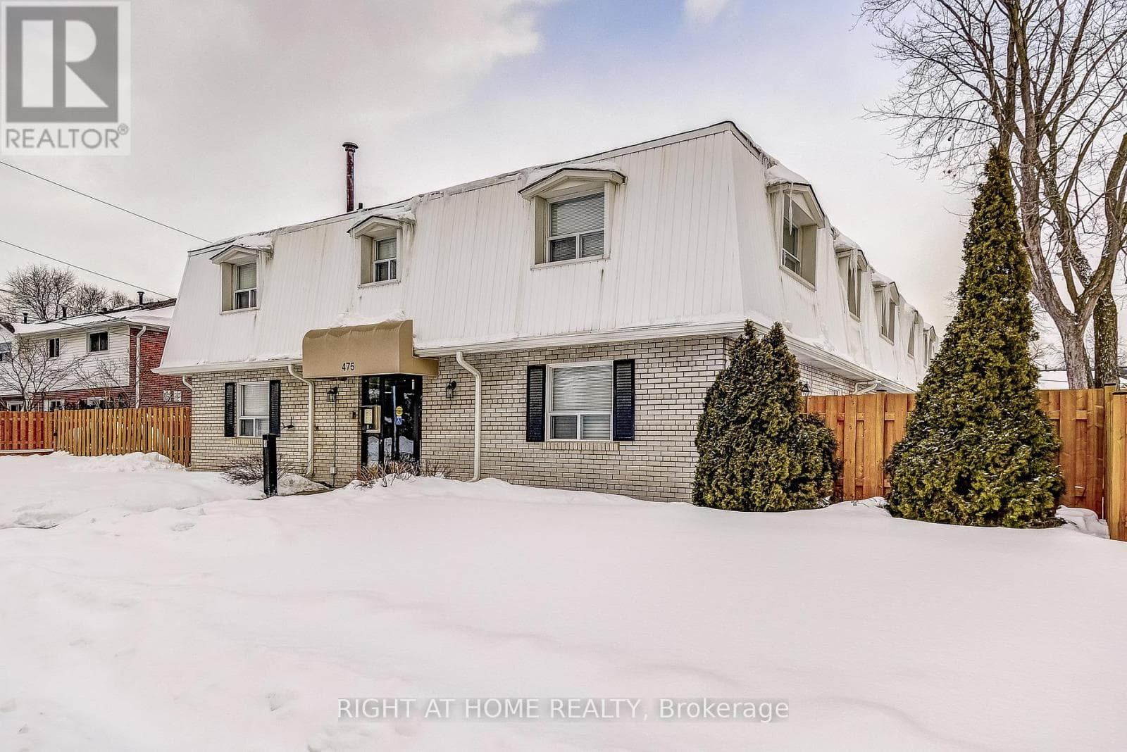 6 - 475 CLARIDGE ROAD photo 5