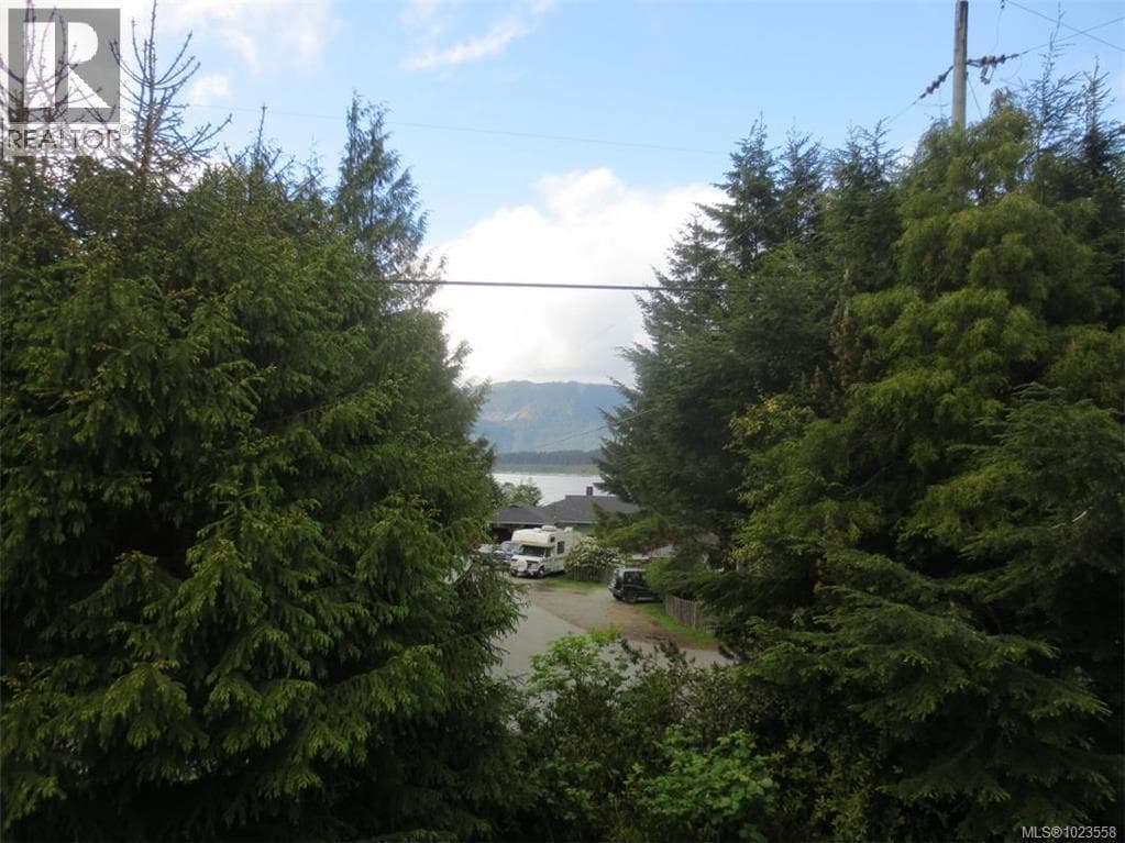 17002 Wickanninish Rd photo 4