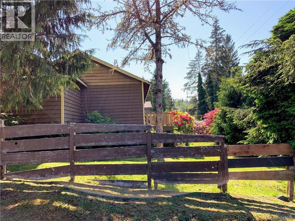 17002 Wickanninish Rd photo 5