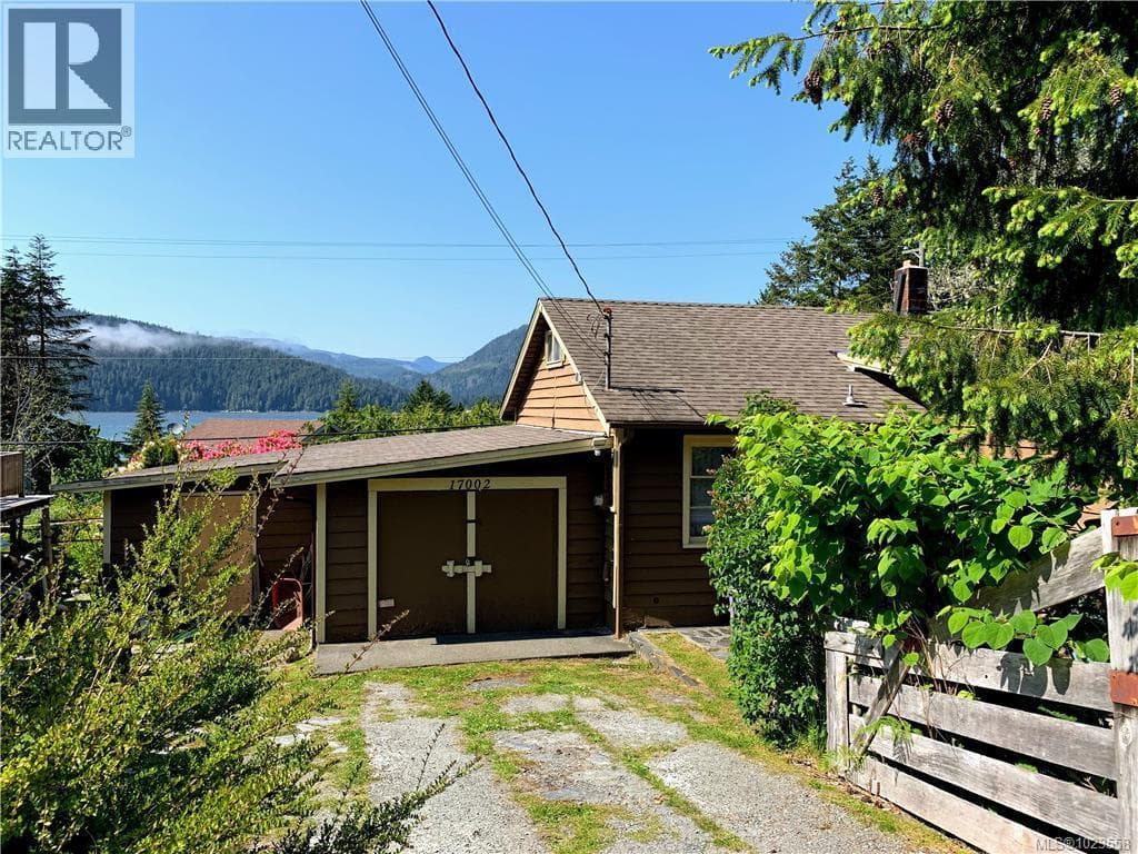 17002 Wickanninish Rd photo 2