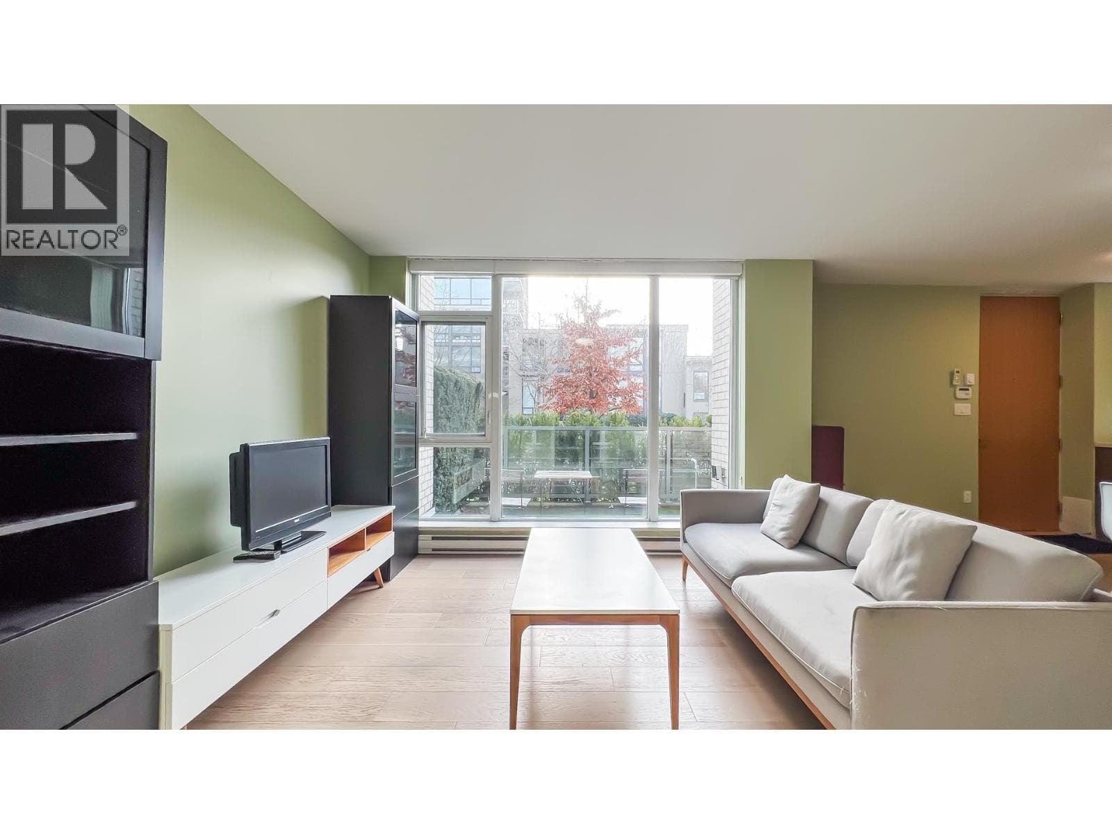 3 bed 3 bath single family at 5 9019 COOK ROAD — $939,999