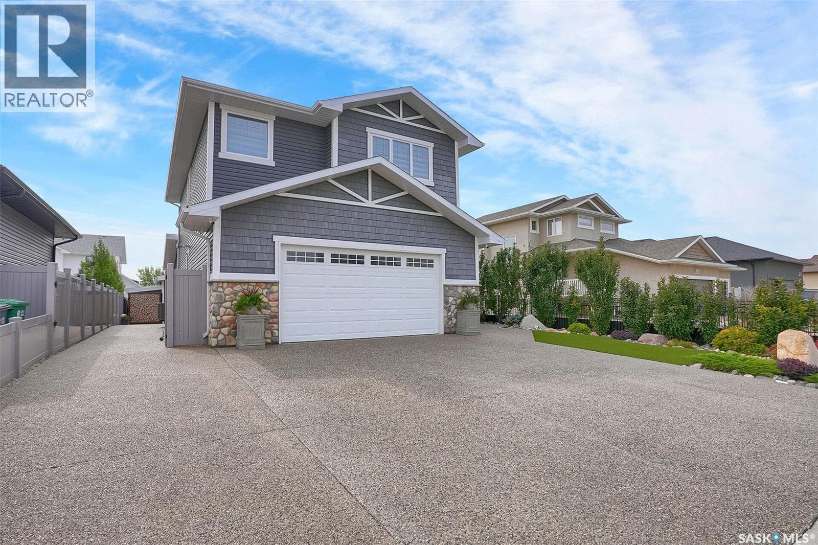 25 Hudson DRIVE