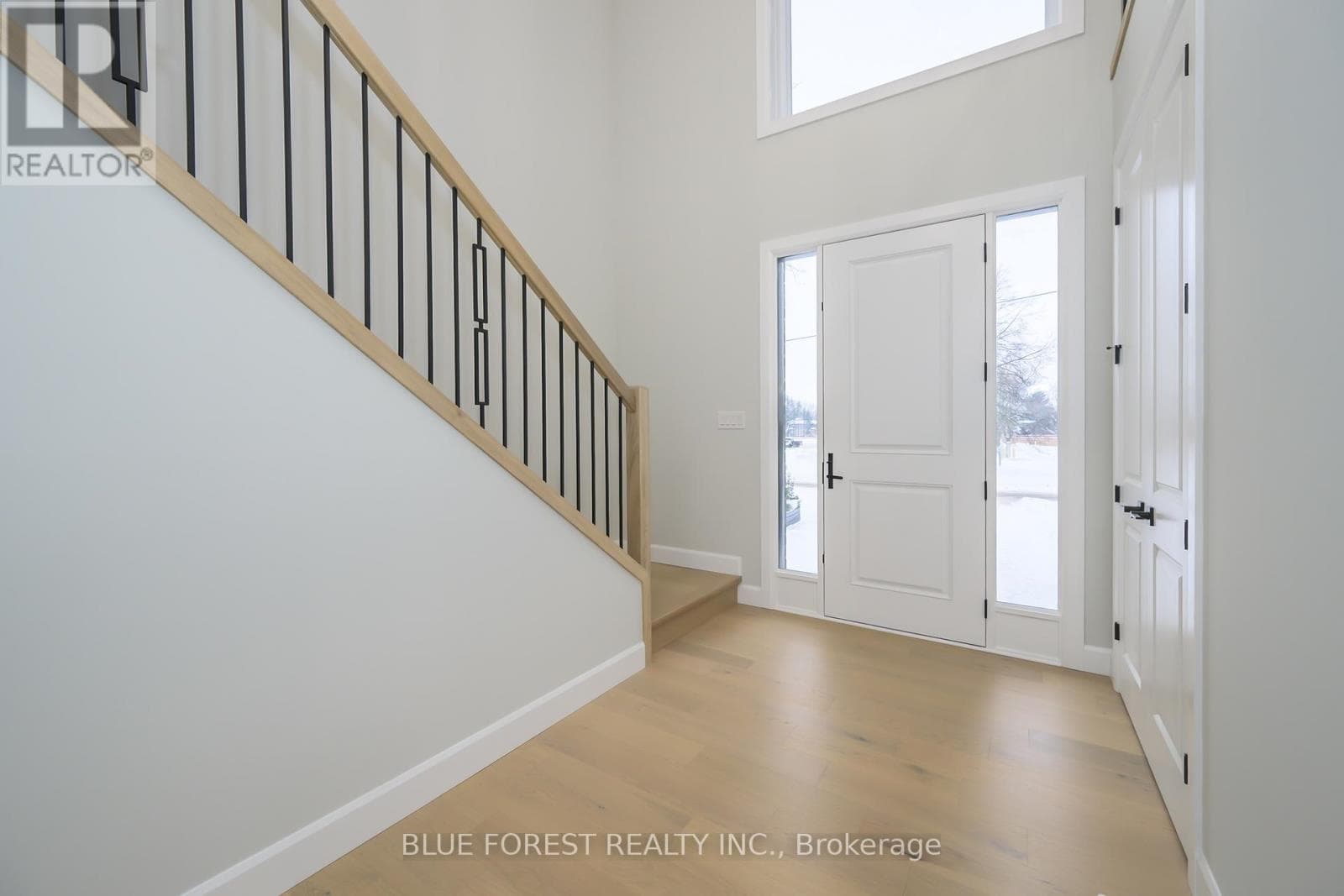 619 LIONS PARK DRIVE photo 3