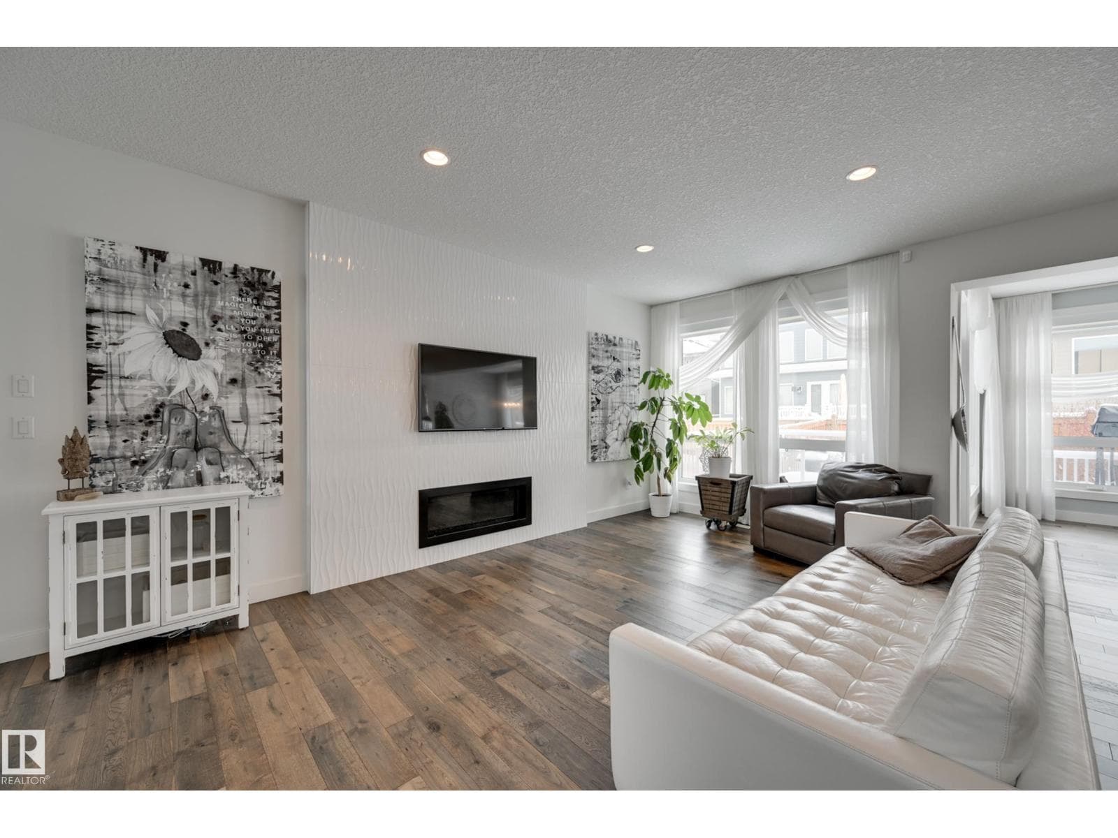 1311 HAINSTOCK WY SW — photo 5