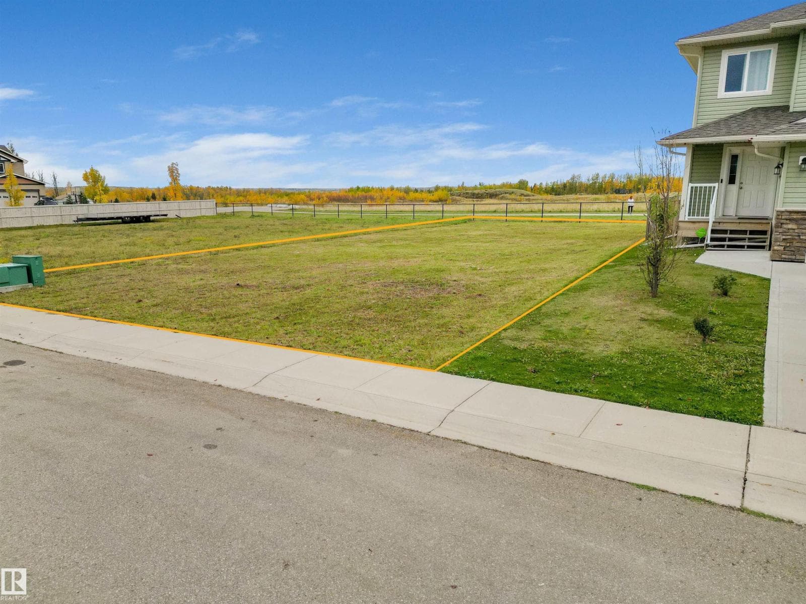 4009 & 4011 41 B Avenue