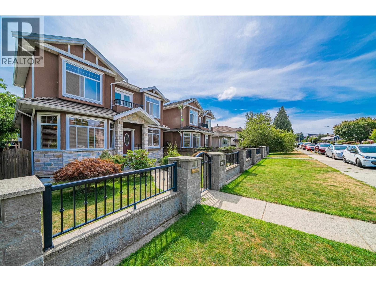 3968 SPRUCE STREET photo 2