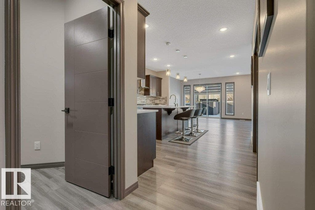 820 177 ST SW photo 3