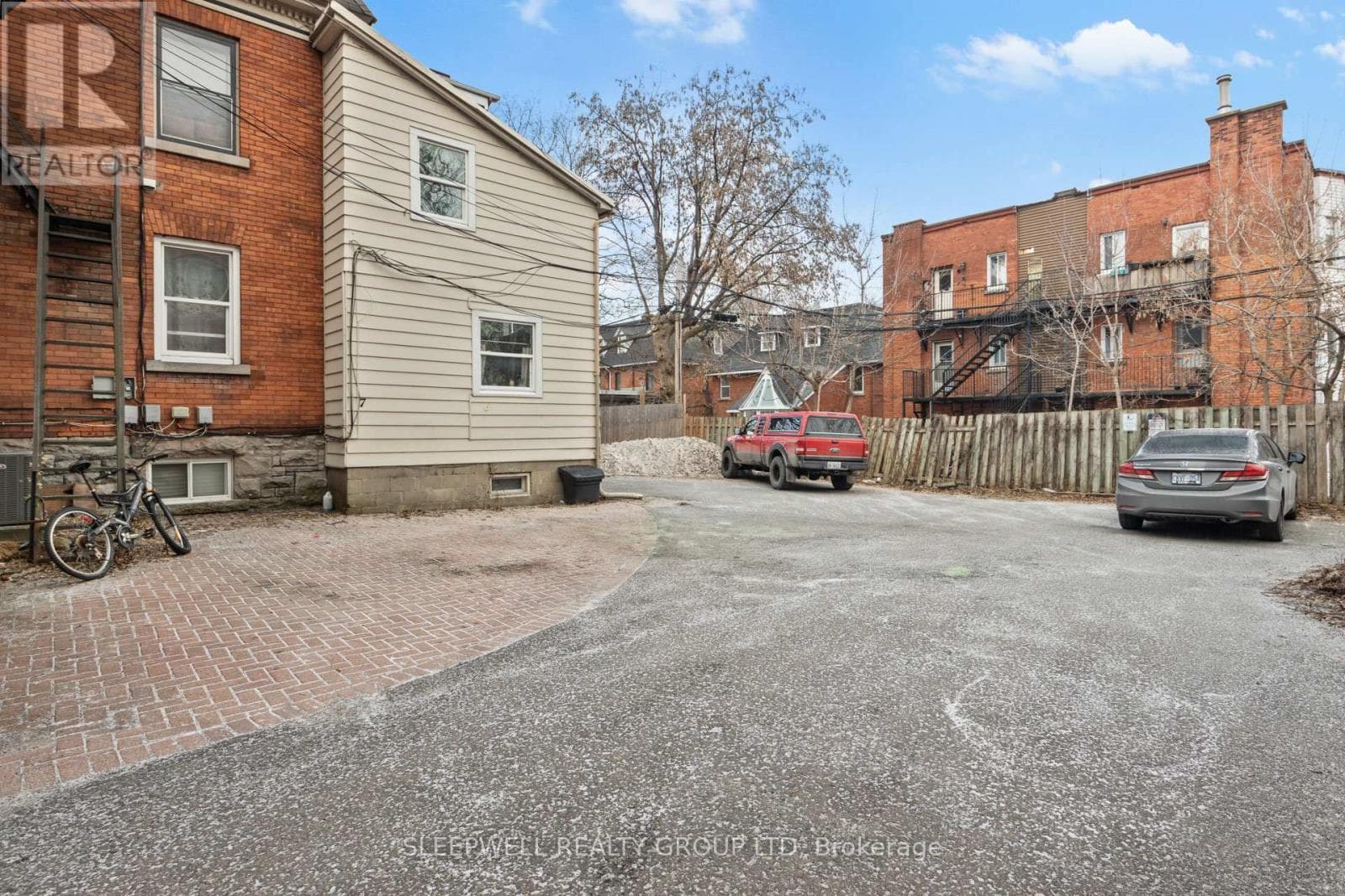 455-457 SOMERSET STREET W photo 3
