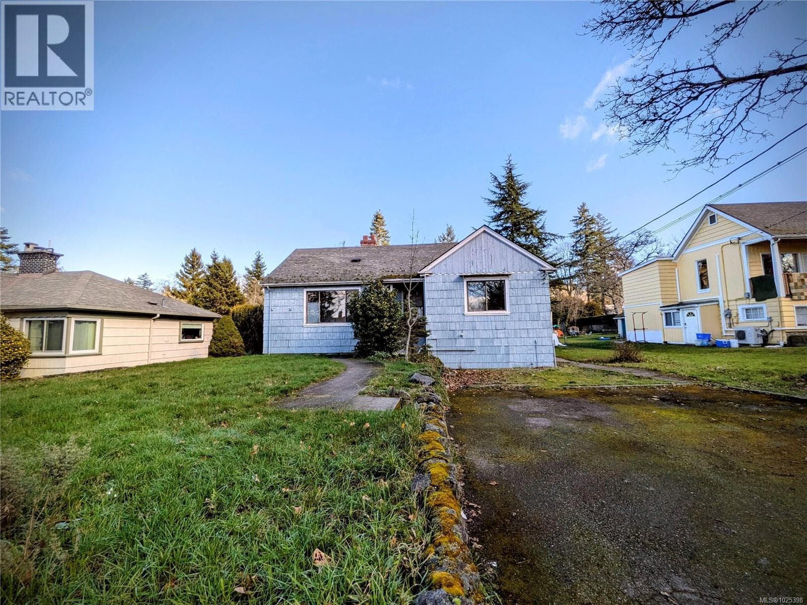 2 bed 1 bath single family at 3661 Craigmillar Ave — $1,050,000
