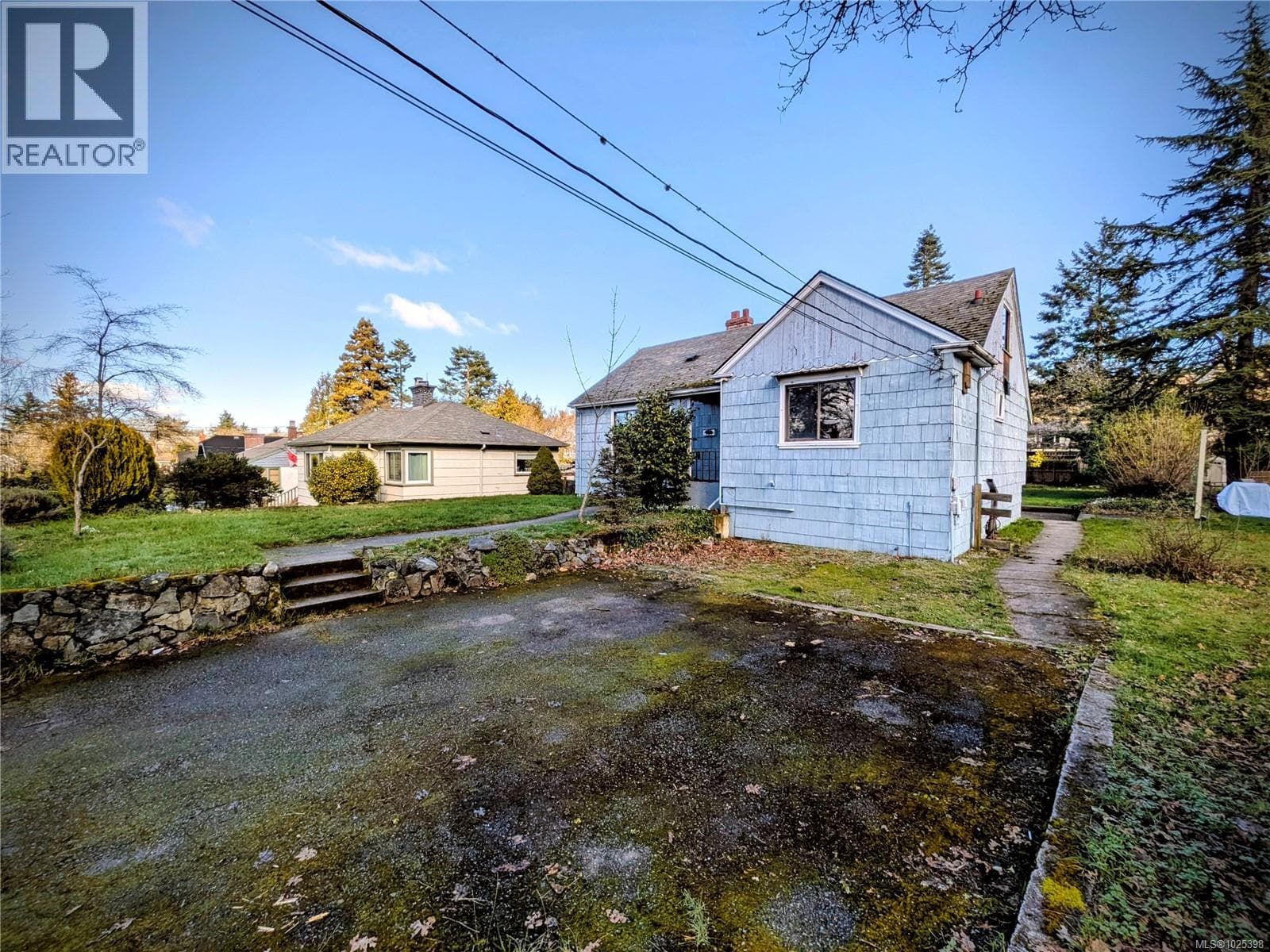 3661 Craigmillar Ave photo 2