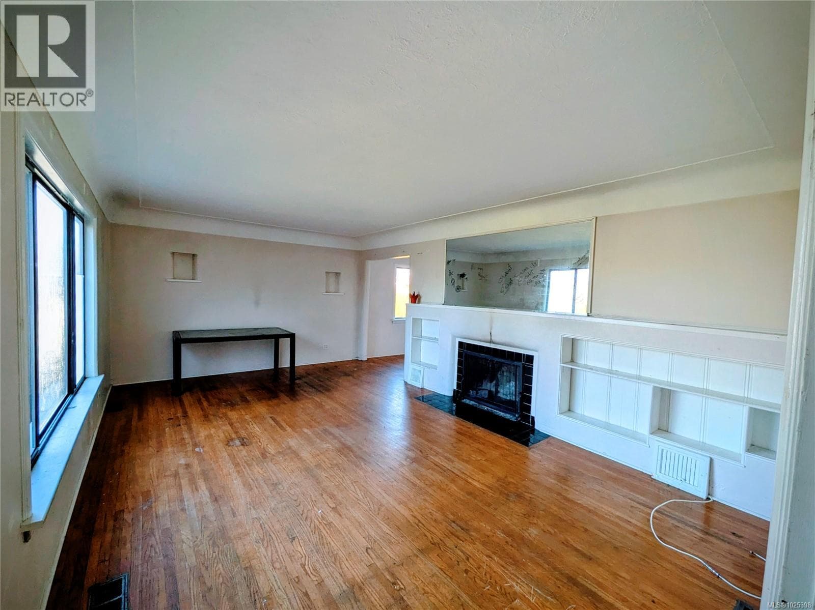 3661 Craigmillar Ave photo 5