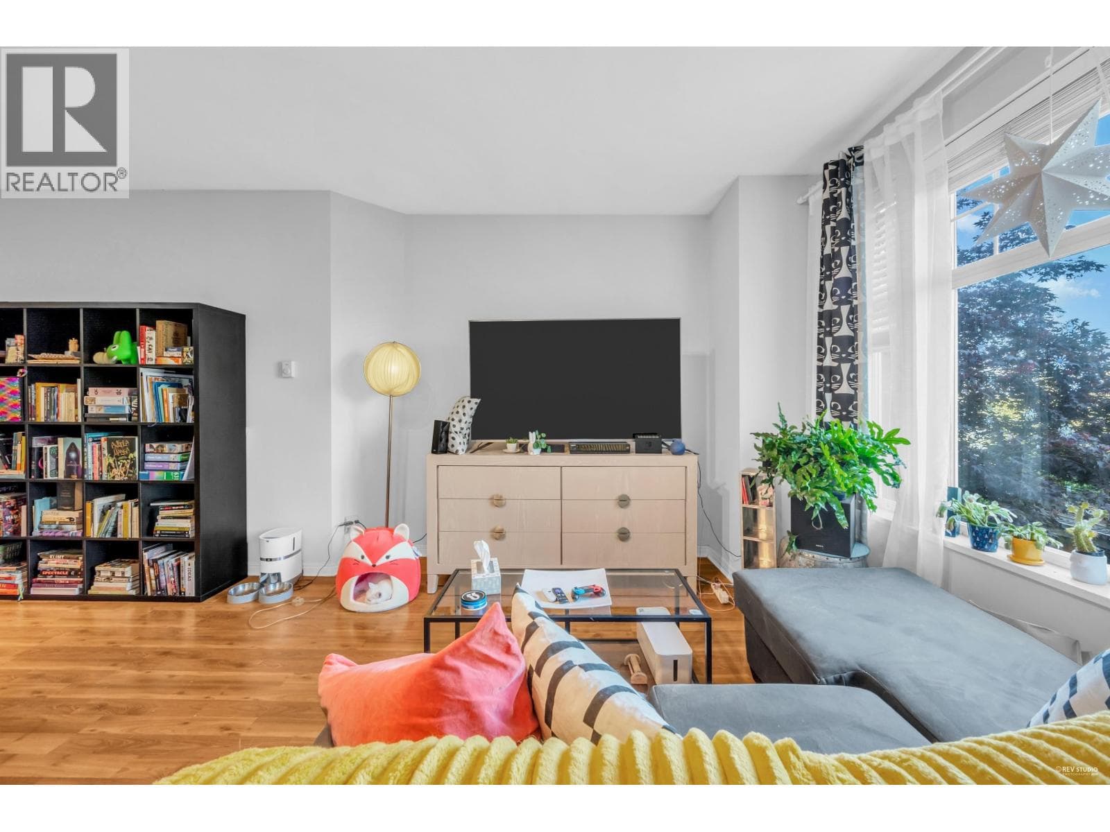 213 83 STAR CRESCENT photo 3