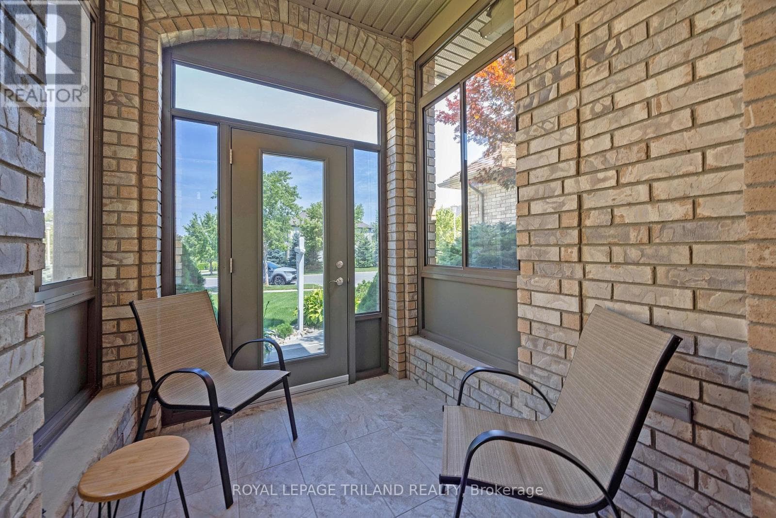 2285 LILAC AVENUE photo 4