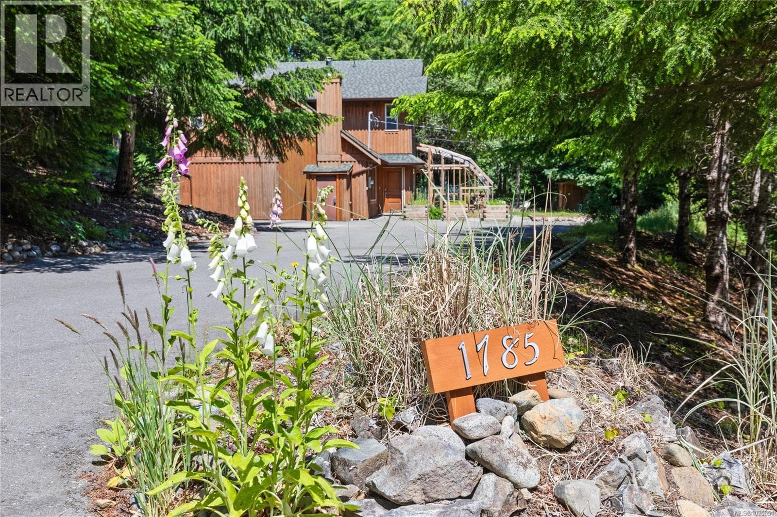 4 bed 3 bath single family at 1785 Dunwurkin Way — $579,000