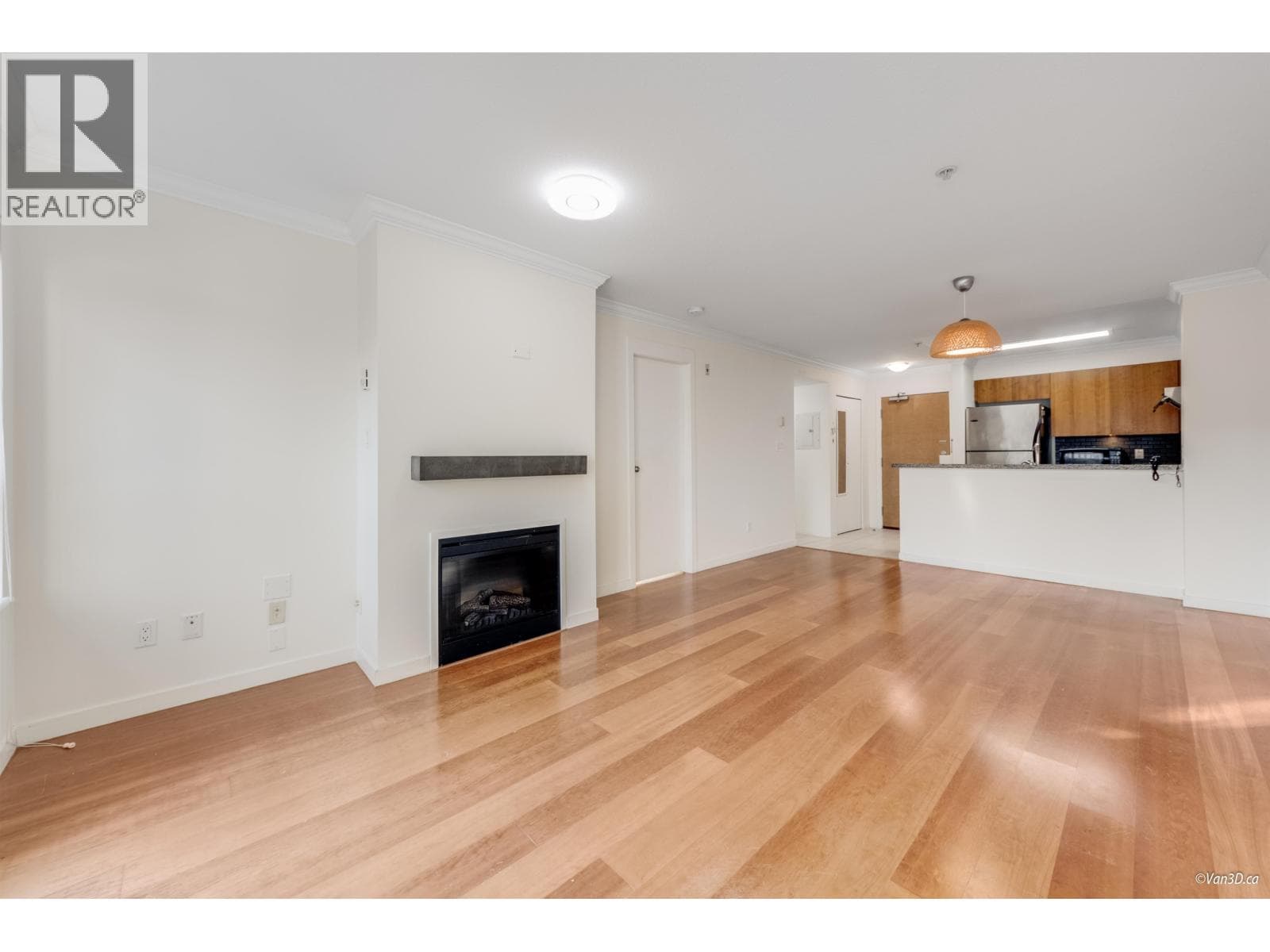 408 8060 JONES ROAD photo 4