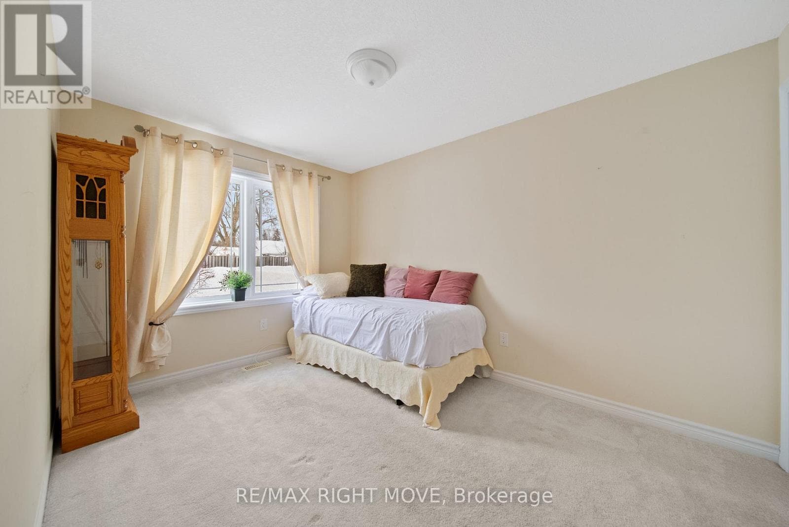3 TAYLOR DRIVE photo 5