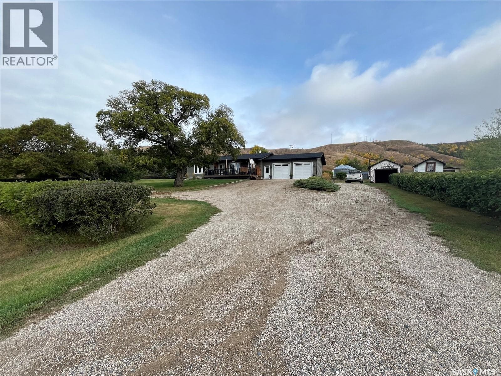 Hill Acreage photo 2