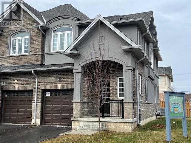 3 bed 3 bath single family at 1 LINDEN PARK LANE — $649,900
