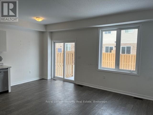 1 LINDEN PARK LANE photo 5