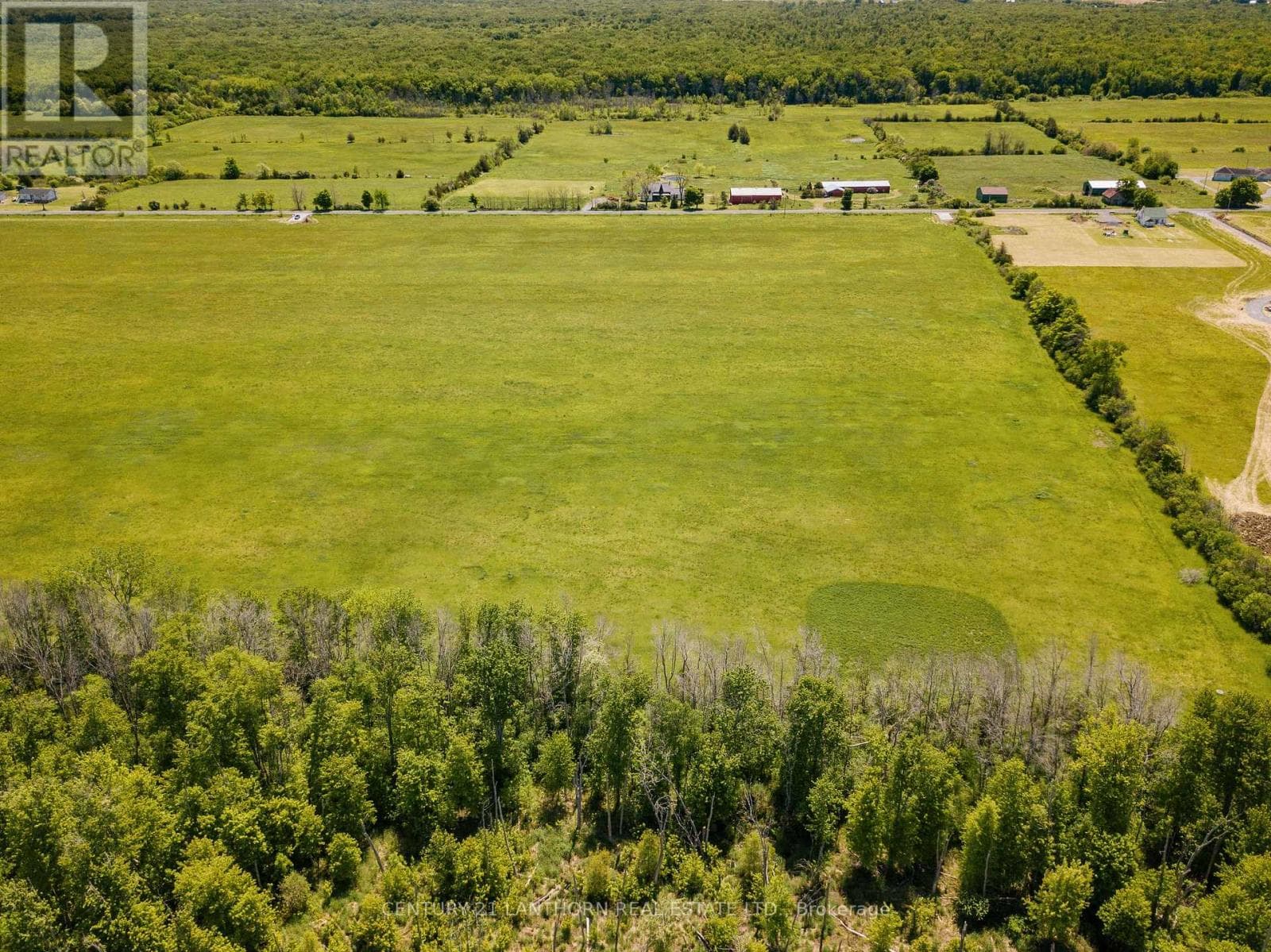 618 CHRISTIAN ROAD photo 2