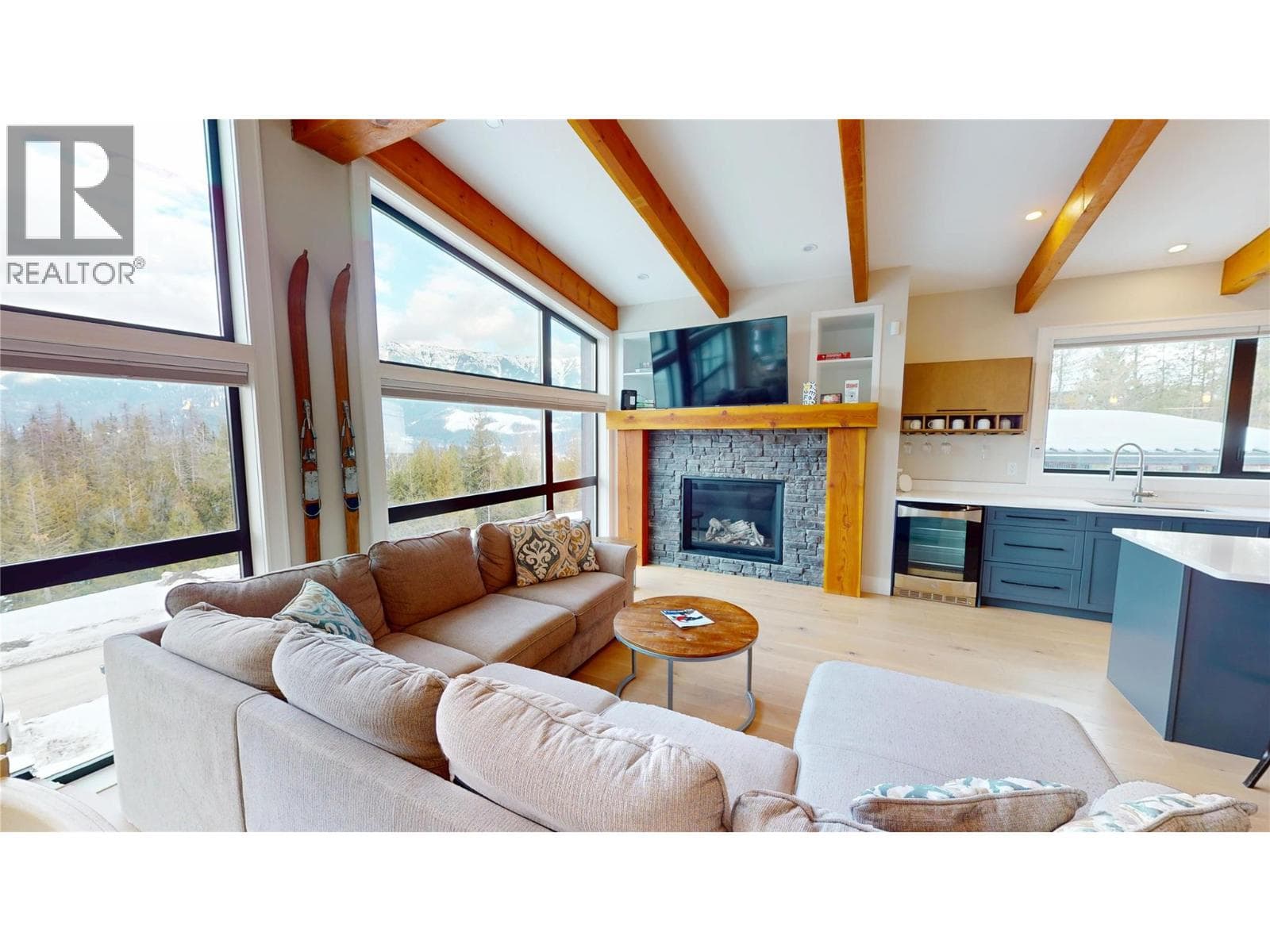 5418 Resort Drive photo 4