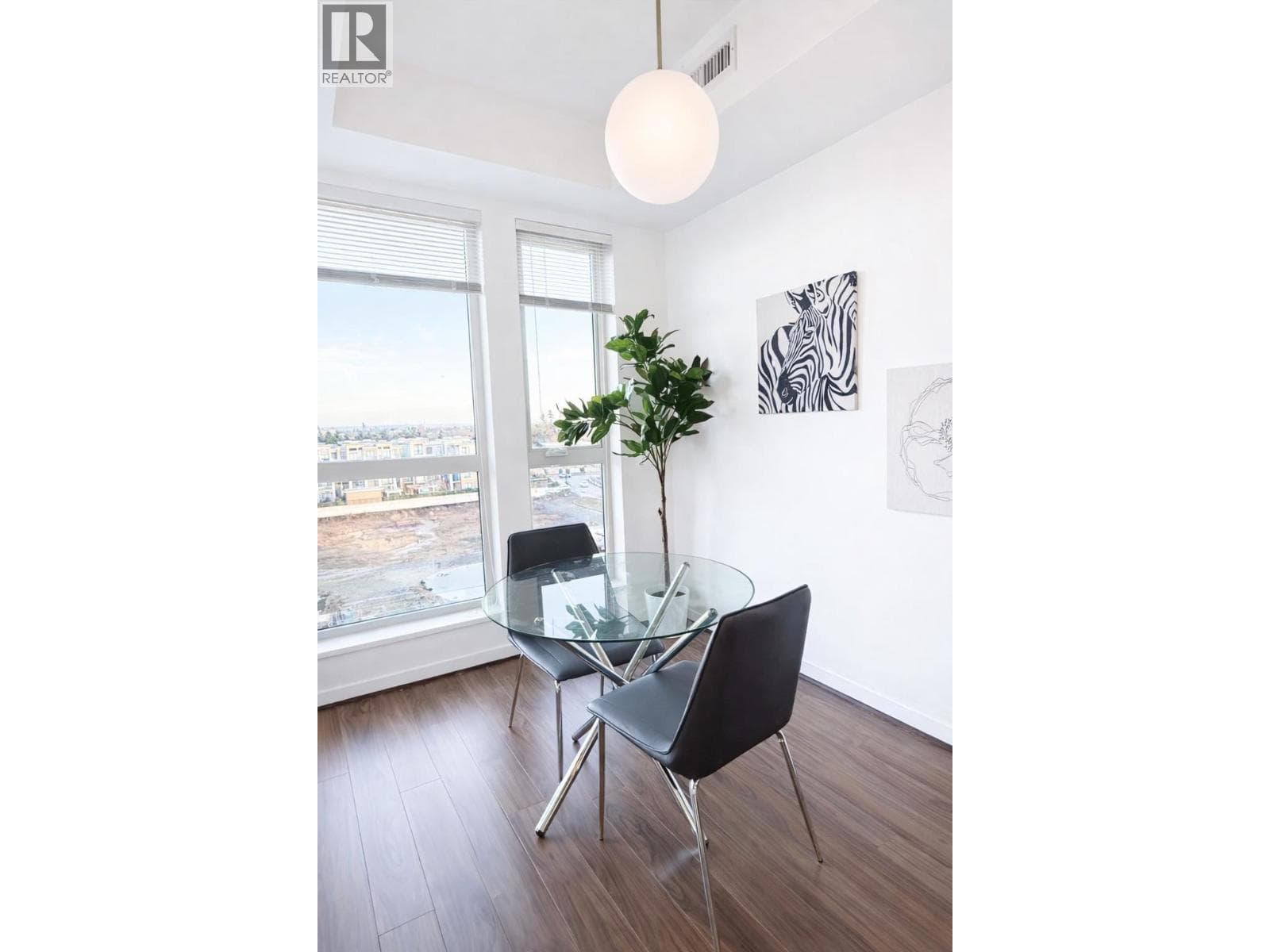 751 4099 STOLBERG STREET photo 4
