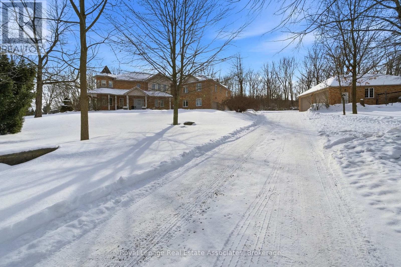 86 RIDGE ROAD E photo 3