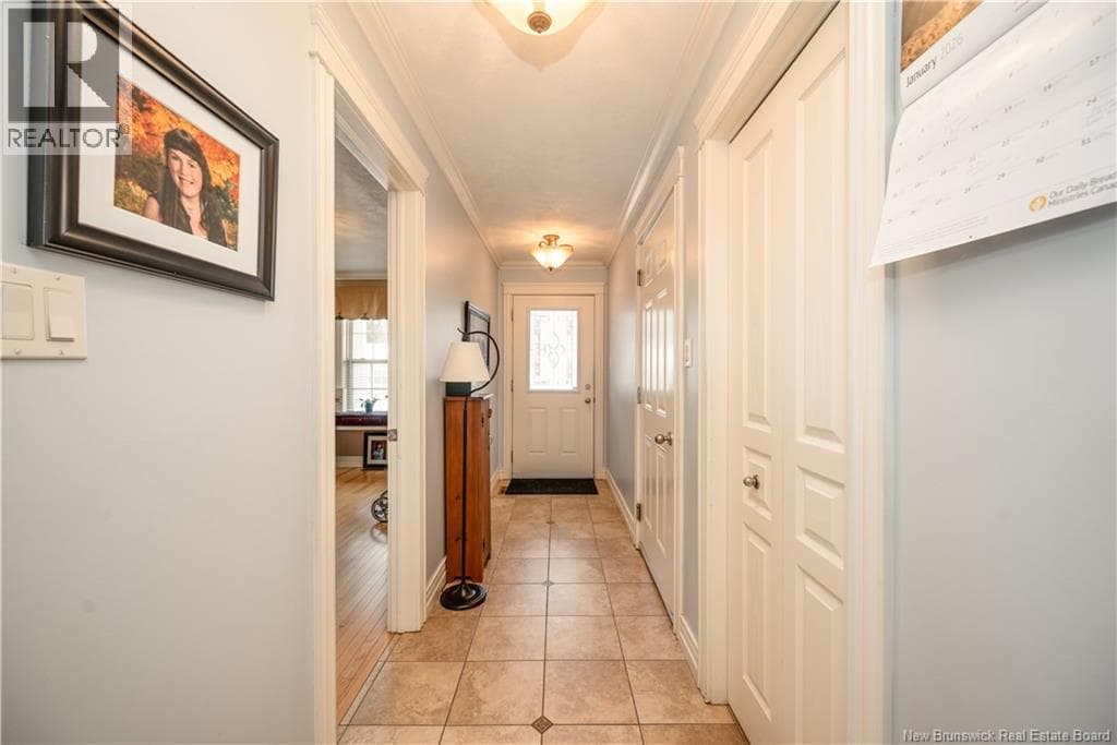 78 Colby Crescent photo 2