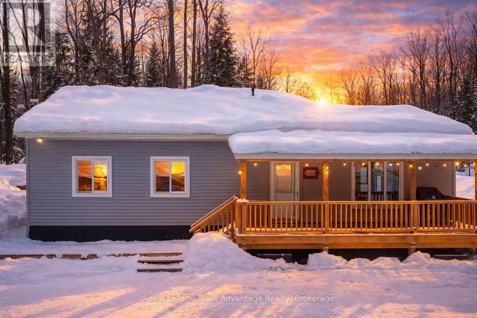 3 bed 2 bath single family at 264 ALMAGUIN DRIVE — $569,000