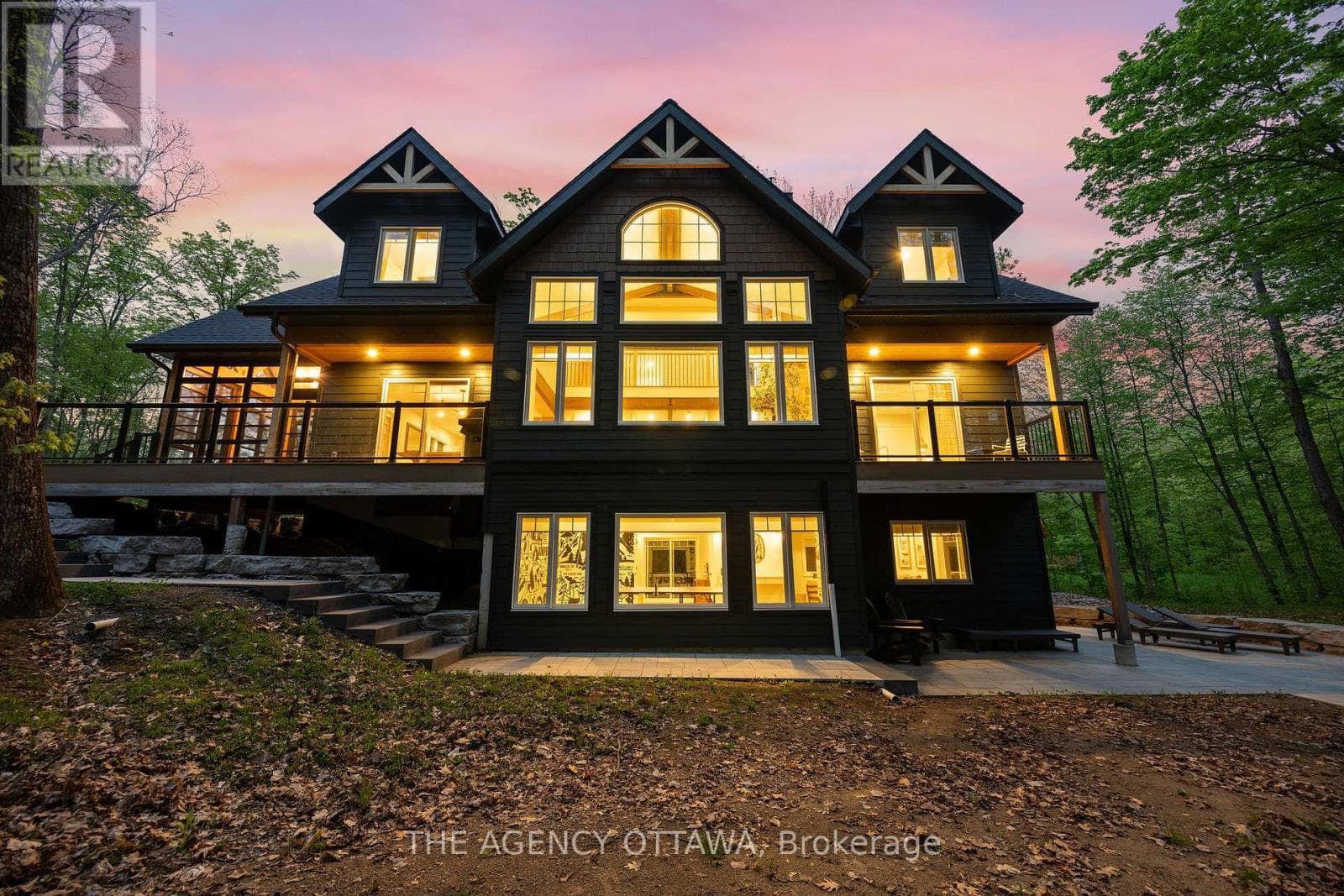 36 CRESTVIEW DRIVE photo 3