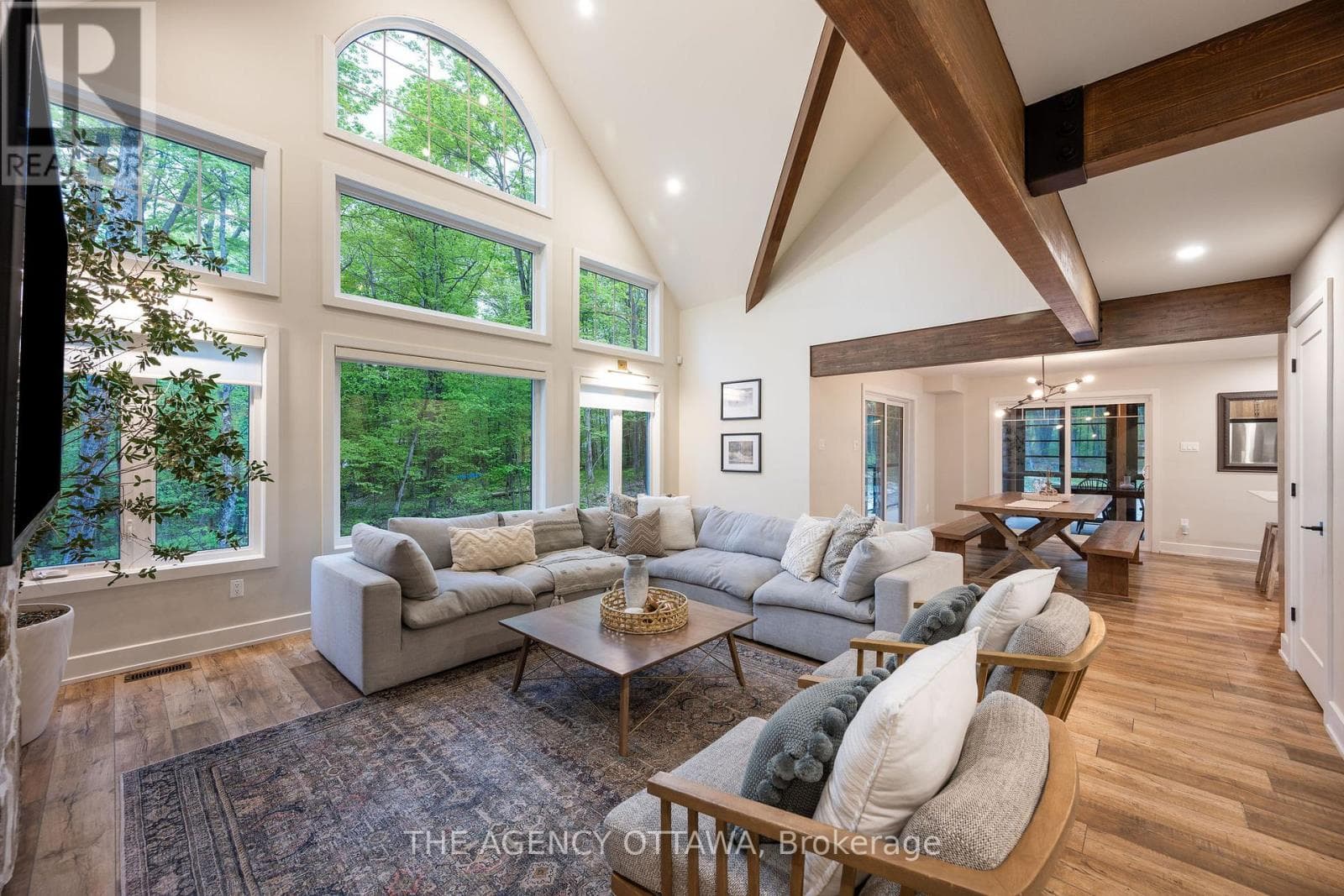 36 CRESTVIEW DRIVE photo 5