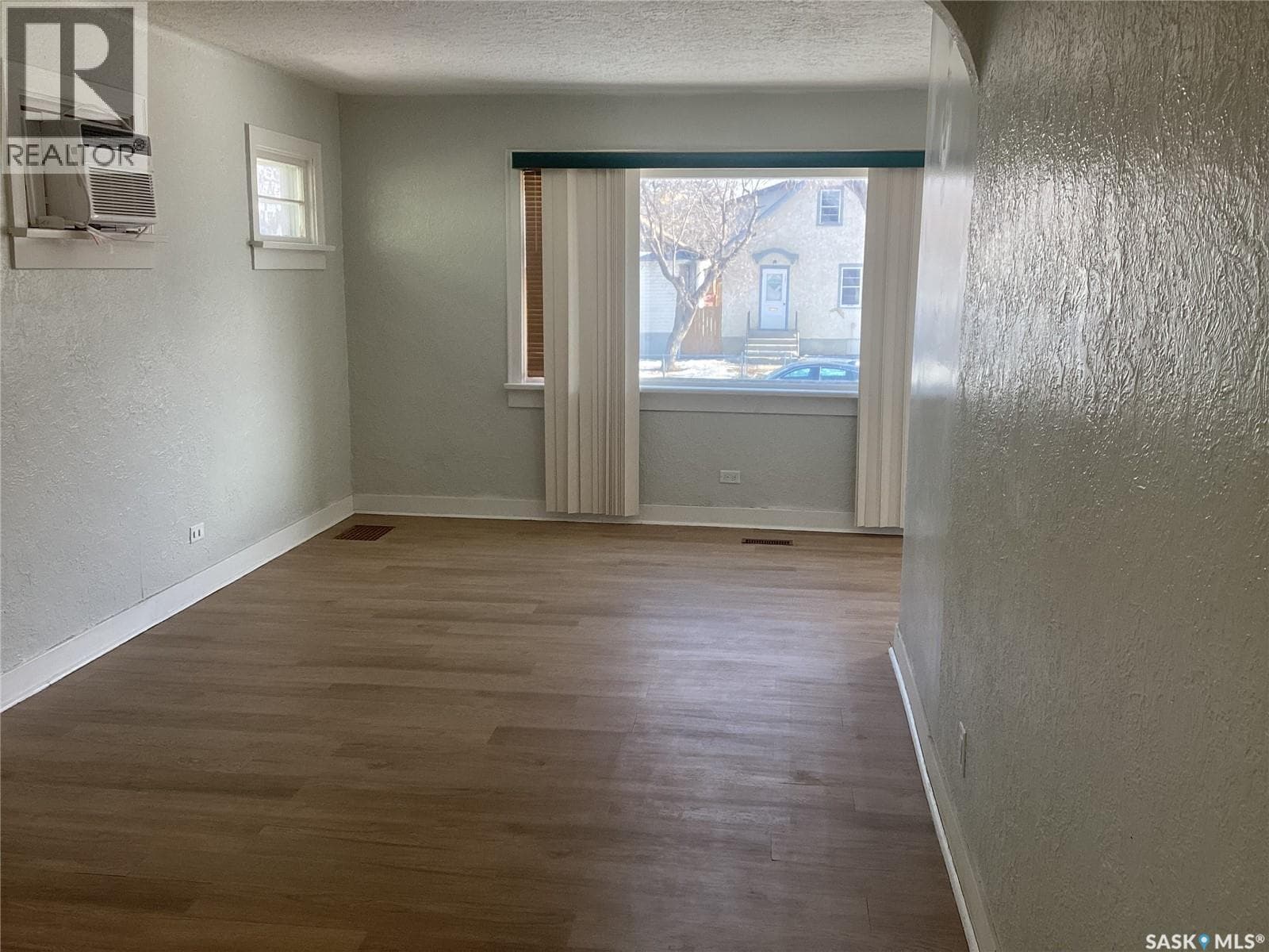1164 Argyle STREET — photo 5