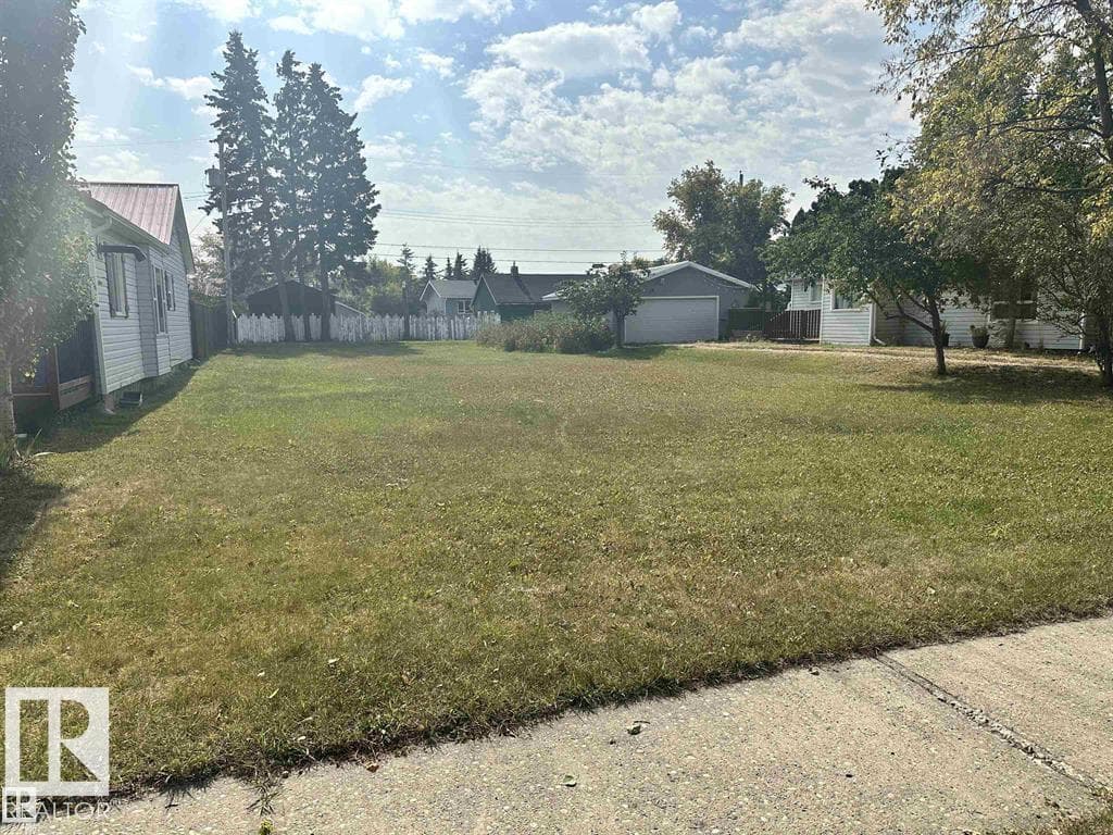 4511 54 AV — photo 5