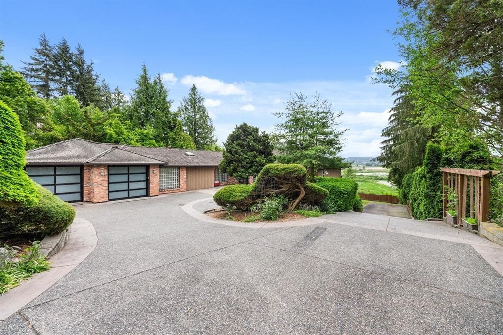 14534 LOMBARD PLACE photo 2
